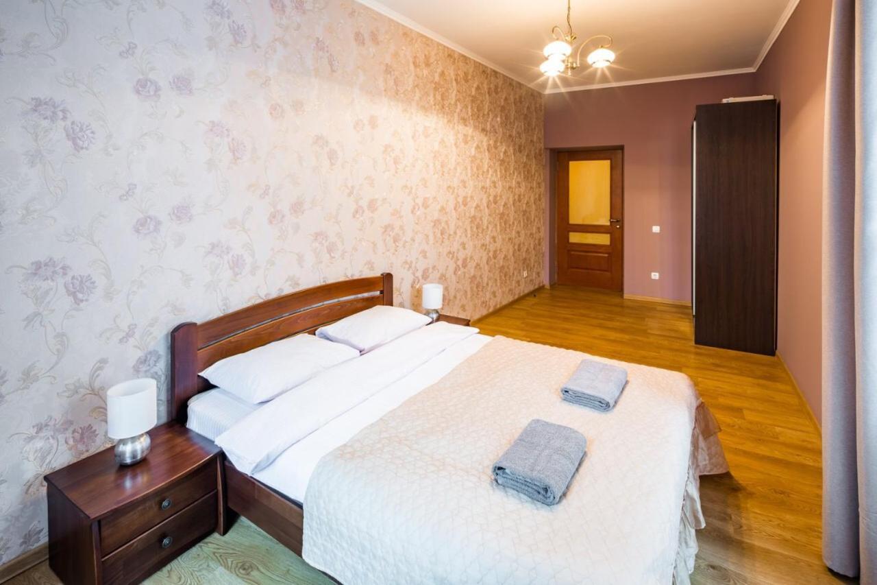 Romari Лесі Українки Lejlighed Lviv Eksteriør billede