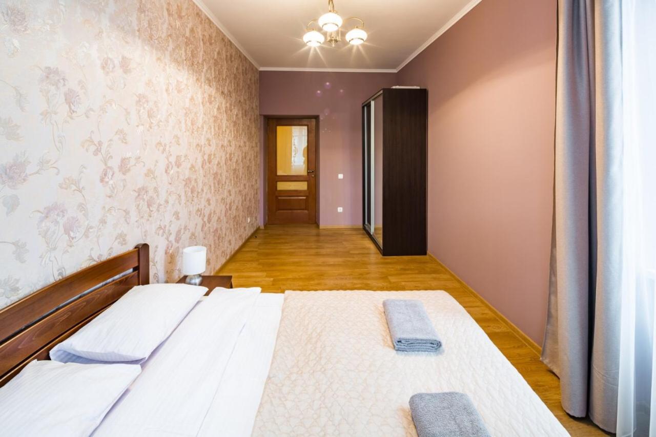 Romari Лесі Українки Lejlighed Lviv Eksteriør billede