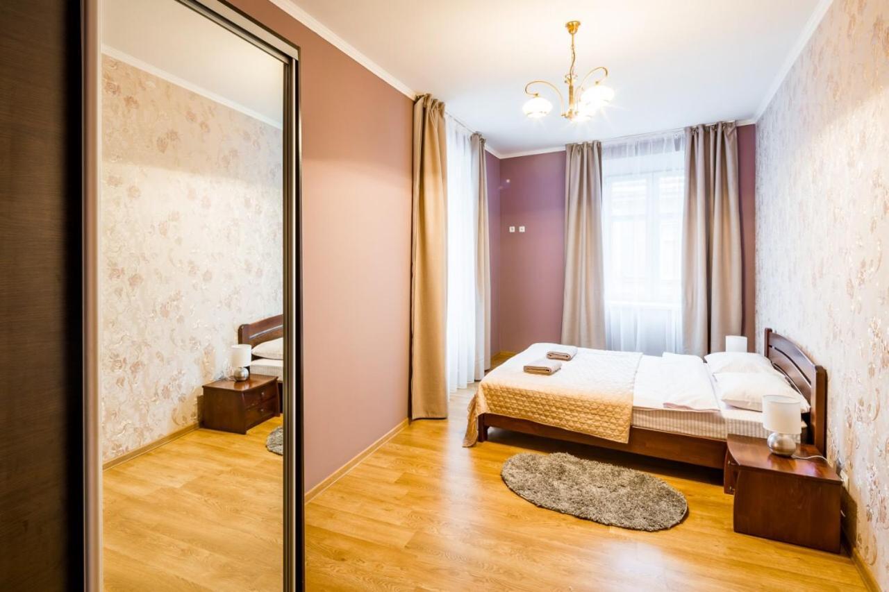 Romari Лесі Українки Lejlighed Lviv Eksteriør billede